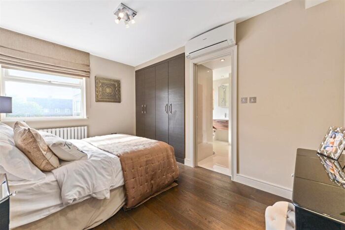 3 Bedroom Flat To Rent In St. Johns Wood Park, St Johns Wood, NW8