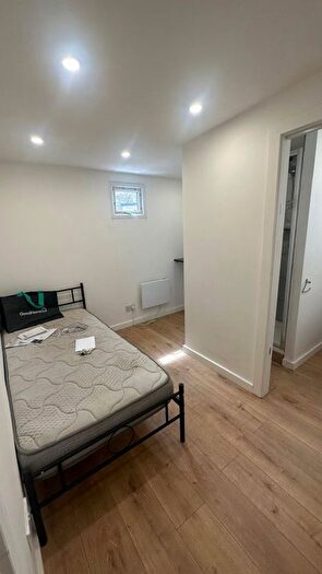 1 Bedroom Studio To Rent In -Grays Inn Road, London, WC1X