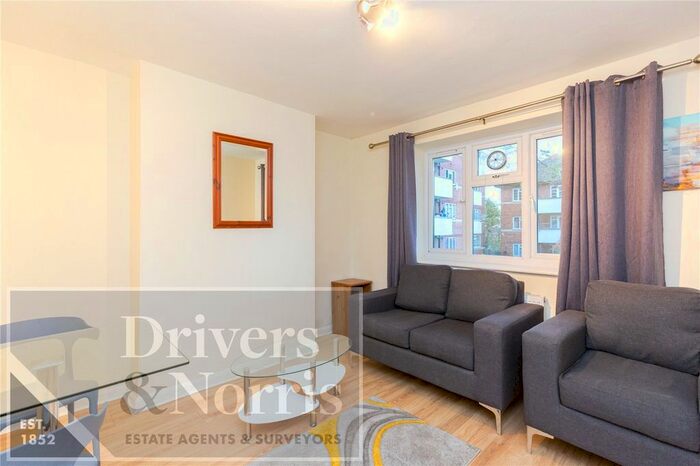 2 Bedroom Flat To Rent In Wilton Court, Muswell Hill, London, N10