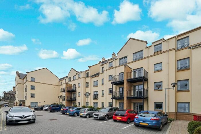 1 Bedroom Retirement Property For Sale In Templars Court, Linlithgow, EH49