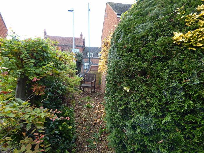 2 Bedroom Detached Bungalow For Sale In Cherry Orchard, Shipston-on-stour, CV36