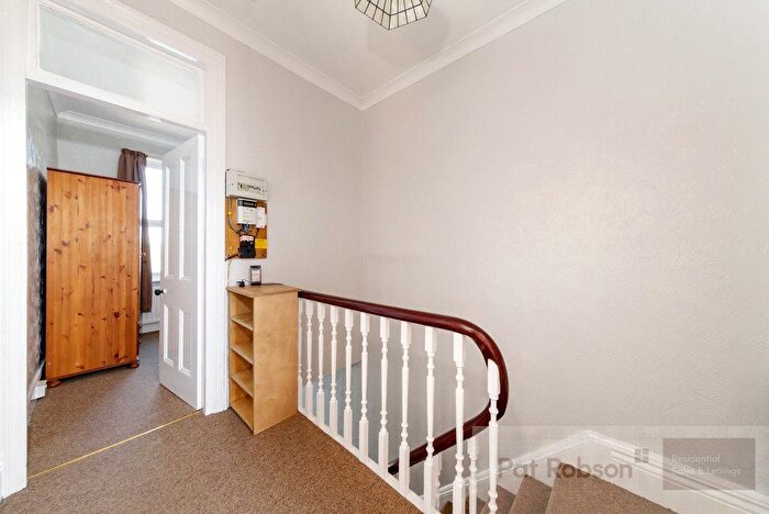 3 Bedroom Flat To Rent In Salters Road, Gosforth, Newcastle Upon Tyne, NE3