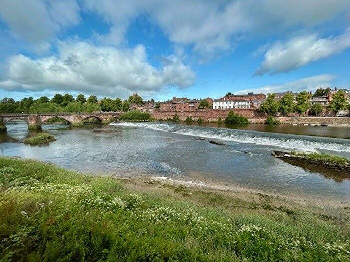 3 Bedroom Town House To Rent In Salmon Leap, Chester, CH4