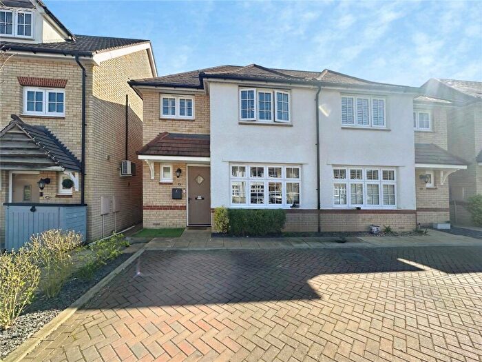 3 Bedroom Semi Detached House To Rent In Thomas Road, Aylesford, Kent, ME20