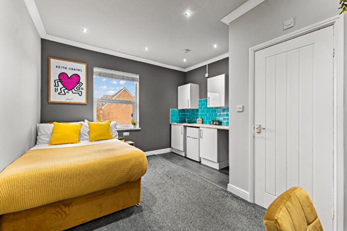 1 Bedroom Semi-Detached House To Rent In Dogsthorpe Road, Peterborough, Cambridgeshire, PE1