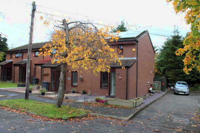 3 Bedroom End Of Terrace House To Rent In , Upper Bourtree Court, High Burnside, Glasgow, G73