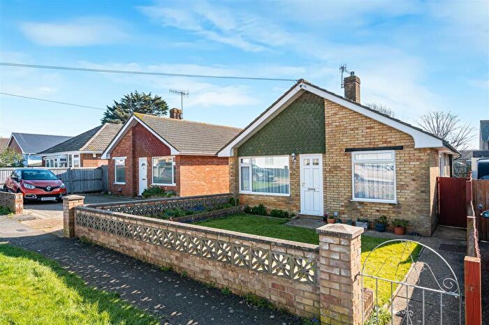 3 Bedroom Detached Bungalow For Sale In Phyllis Avenue, Peacehaven, BN10