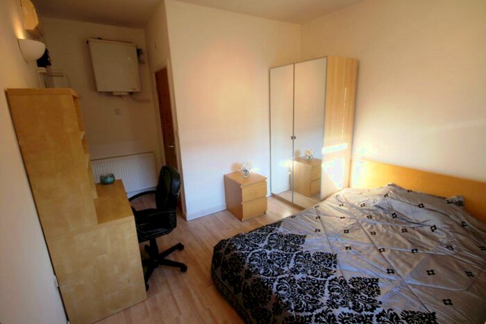 1 Bedroom Flat To Rent In Brudenell Road, Hyde Park, Leeds, LS6