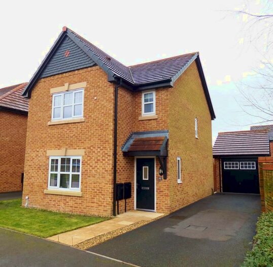 3 Bedroom Detached House To Rent In Forest Grove, Barton, PR3