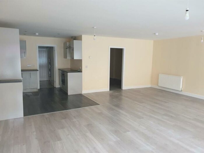 1 Bedroom Flat To Rent In B Sylvan Court, Union Road, New Mills, High Peak, SK22