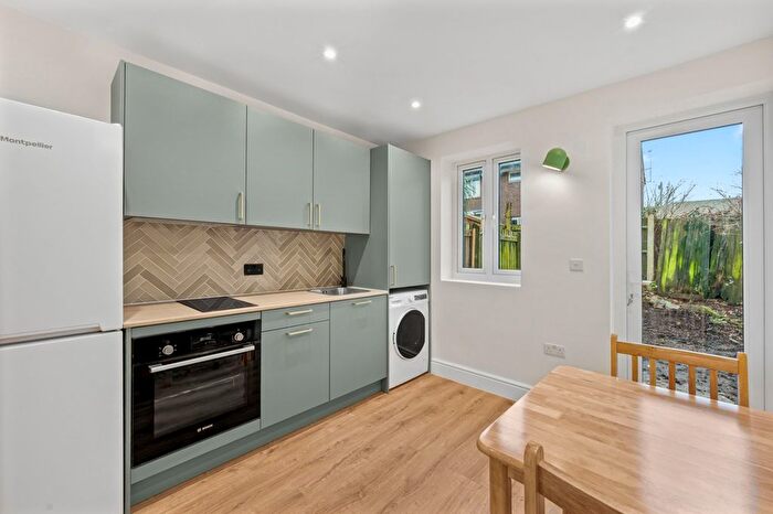 1 Bedroom Flat To Rent In Fingal Street, Greenwich, SE10