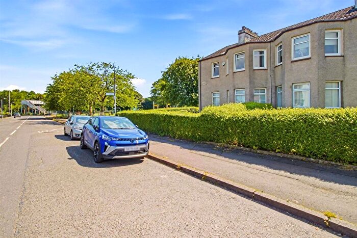 2 Bedroom Flat For Sale In Lenore, Argyll Park Alexandria, G83