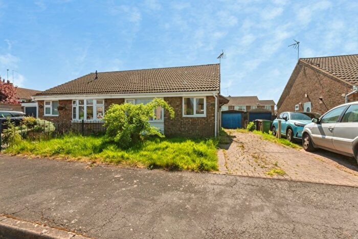3 Bedroom Bungalow For Sale In Compton Way, Earls Barton, Northampton, NN6