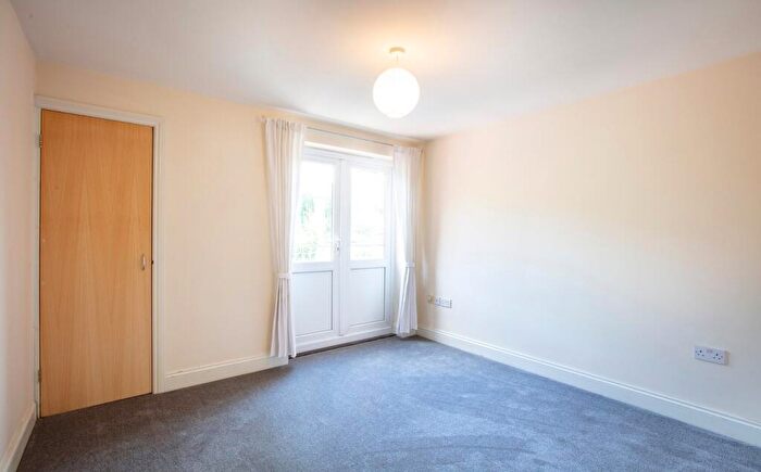 1 Bedroom Apartment For Sale In Walsworth Road, Hitchin, SG4