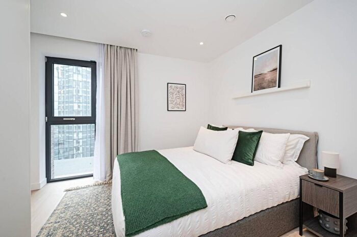 2 Bedroom Flat To Rent In Alma, New Drum Street, Aldgate, London, E1