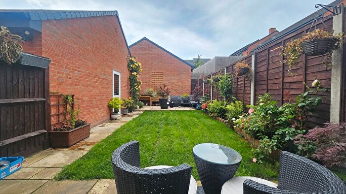 3 Bedroom Property To Rent In Thomas Drive, Swanscombe, DA10