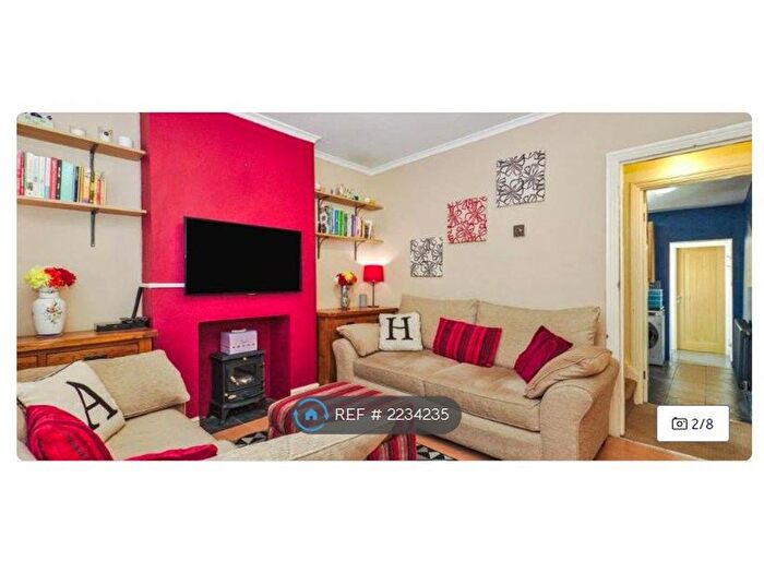 2 Bedroom Terraced House To Rent In Mount Pleasant, Dartford, DA1