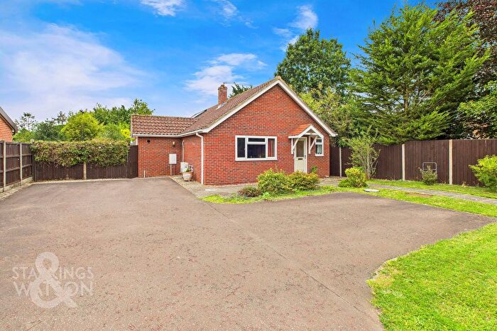2 Bedroom Detached Bungalow For Sale In Louies Lane, Roydon, Diss, IP22