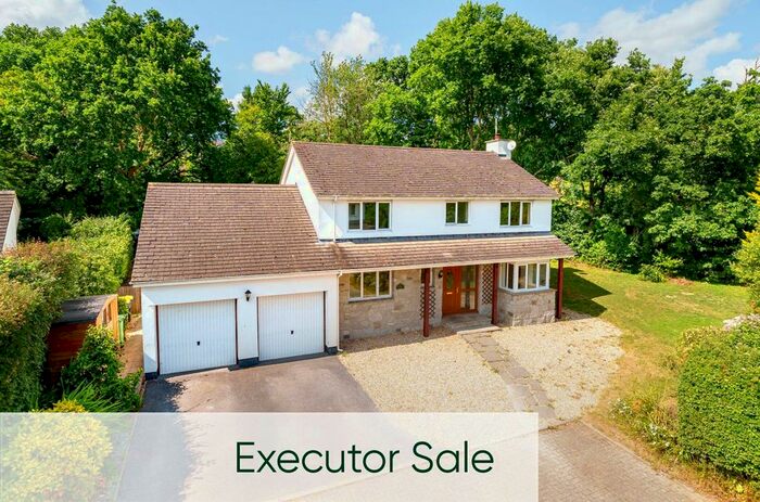5 Bedroom Detached House For Sale In Brownings Mead, Dunsford, Exeter, EX6