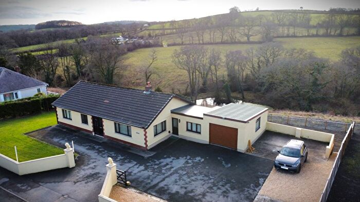 4 Bedroom Detached Bungalow For Sale In Pontantwn, SA17