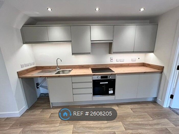 1 Bedroom Flat To Rent In Spinney Road, Irthlingborough, NN9