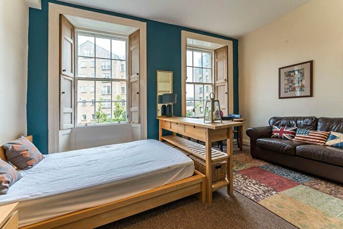 1 Bedroom Flat To Rent In Gayfield Square, East End, Edinburgh, EH1