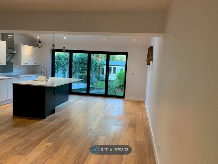 3 Bedroom Semi-Detached House To Rent In Abbey Street, Saffron Walden, CB10