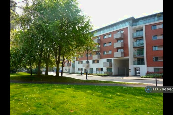 2 Bedroom Flat To Rent In Skyline, Birmingham, B1
