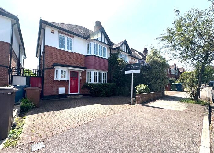 4 Bedroom Semi-Detached House To Rent In Meadow Road, Pinner, HA5