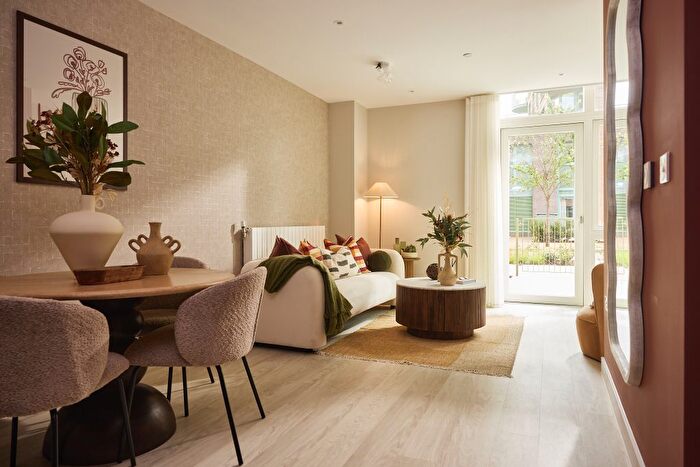 1 Bedroom Flat To Rent In Pegler Square, Greenwich, SE3