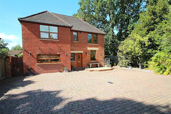 4 Bedroom Detached House For Sale In Highlands Road, Fareham, Hampshire, PO15