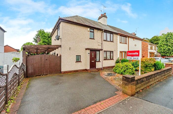 3 Bedroom Semi-Detached House For Sale In Stafford Road, Wednesbury, WS10