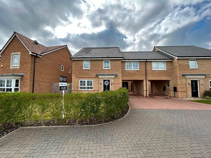 4 Bedroom Link Detached House For Sale In Broadstone Drive, Hampton Water, PE7