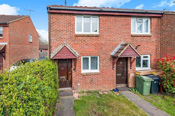 2 Bedroom End Of Terrace House For Sale In Guildford, Surrey, GU4