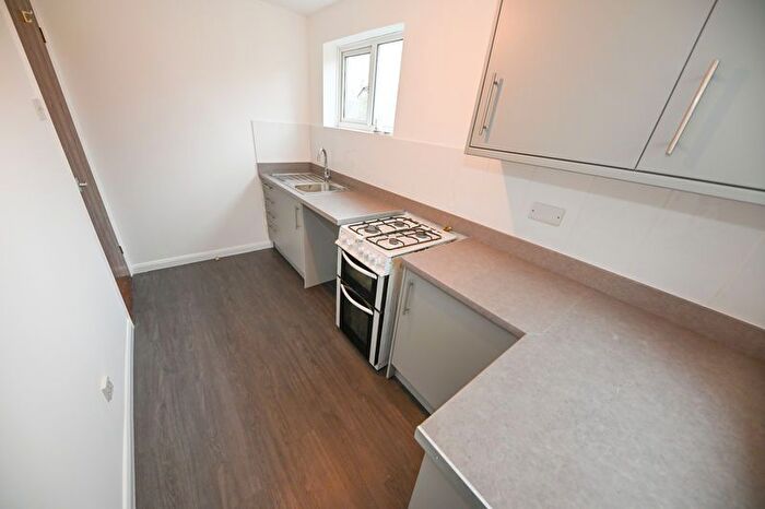 1 Bedroom Flat To Rent In Holly Drive, Waterlooville, PO7