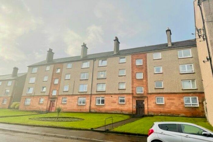 2 Bedroom Flat To Rent In Shore Street, Gourock, PA19