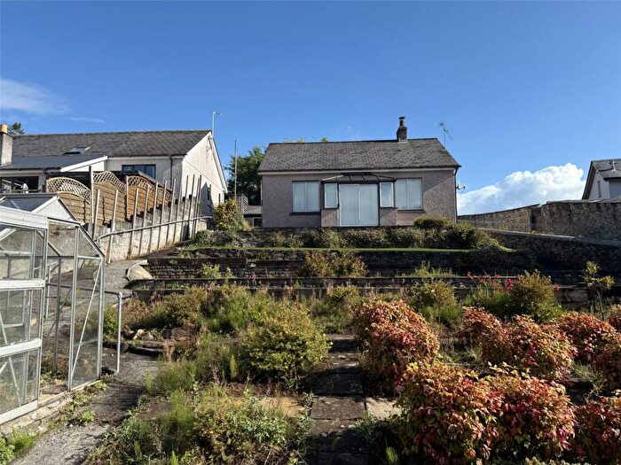 2 Bedroom Bungalow For Sale In Victoria, Lostwithiel, PL22