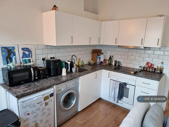 1 Bedroom Flat To Rent In North Gower Street, London, NW1