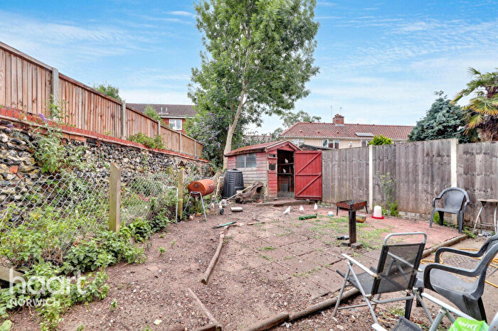 3 Bedroom Semi-Detached House For Sale In Waterloo Road, Norwich, NR3
