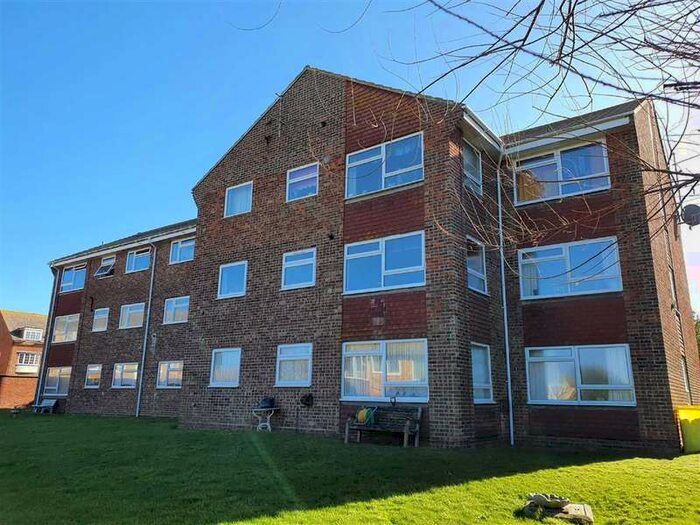 2 Bedroom Flat To Rent In Dannfields House, Seaford, BN25