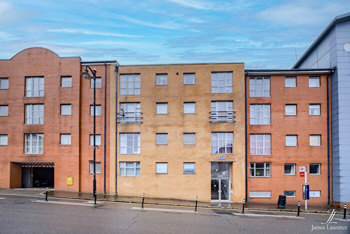 1 Bedroom Flat For Sale In Hallmark Apartments, Newhall Hill, Jewellery Quarter, B1