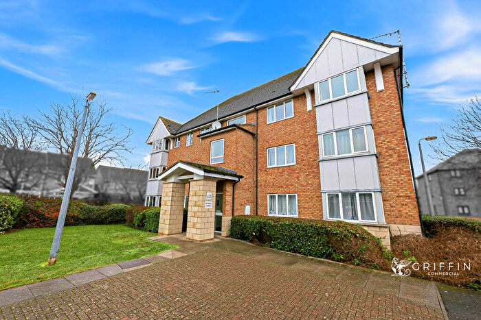 1 Bedroom Flat For Sale In Wharf Road South, Grays, RM17