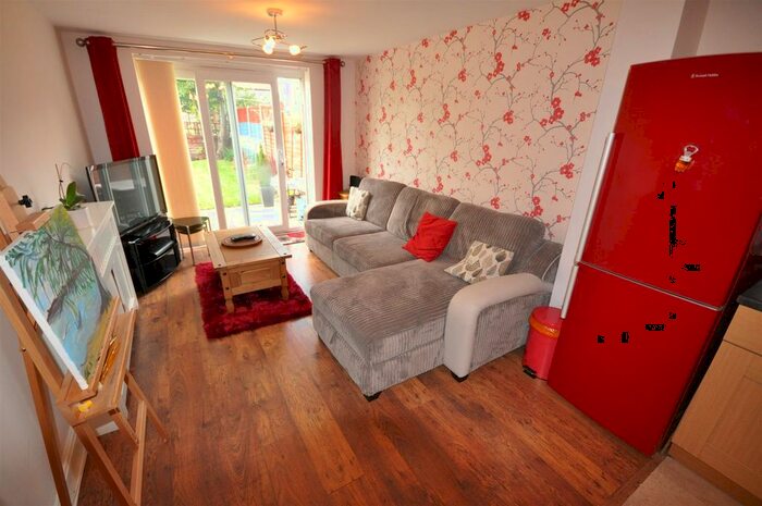 2 Bedroom Maisonette To Rent In Rosebriar Walk, Watford, WD24