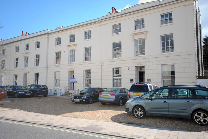 2 Bedroom Flat To Rent In Carlton Crescent, Southampton, SO15