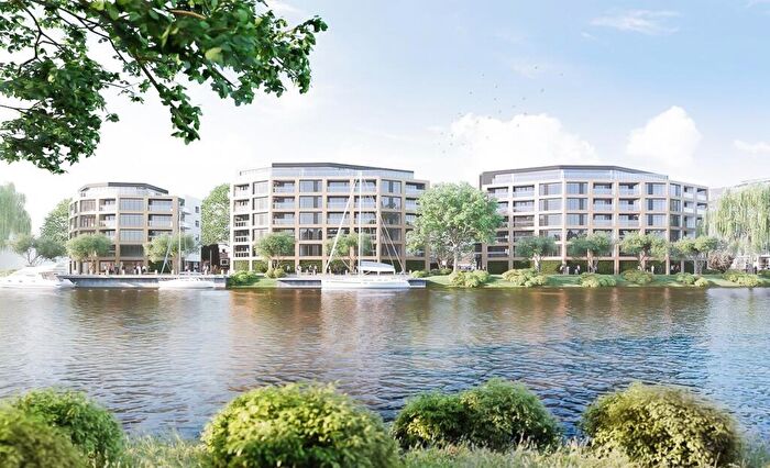 2 Bedroom Flat To Rent In Yacht Club Place, Trent Lane, Nottingham, Nottinghamshire, NG2