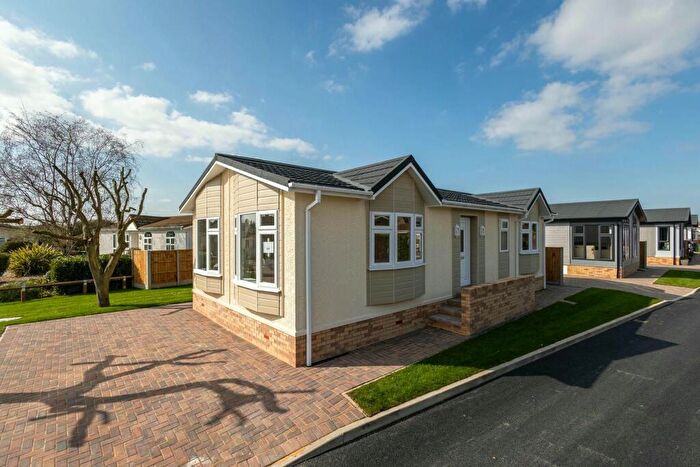 2 Bedroom Park Home For Sale In Burnham On Crouch, Essex, CM0