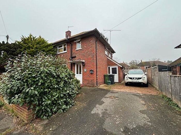 2 Bedroom Property To Rent In Bracken Way, Chobham, GU24