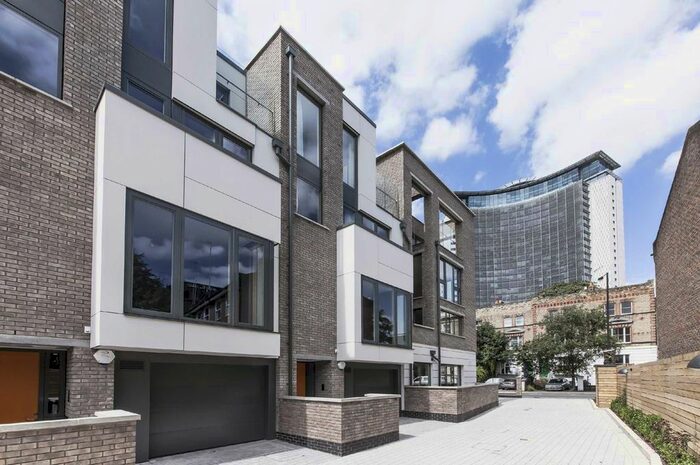 4 Bedroom Terraced House To Rent In Peel Place, London, SW6