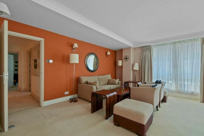 2 Bedroom Flat To Rent In Bird Street, London, W1U