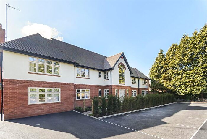 2 Bedroom Flat To Rent In Stoneleigh Road, Coventry, CV4
